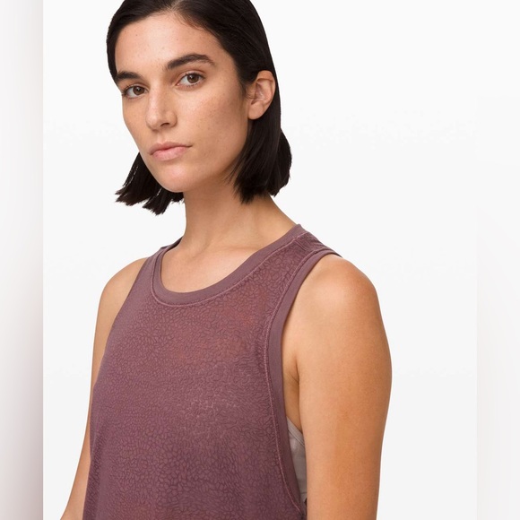 Lululemon Athletica Purple Timeless Classic Tank Top Size Small EUC - Picture 4 of 11